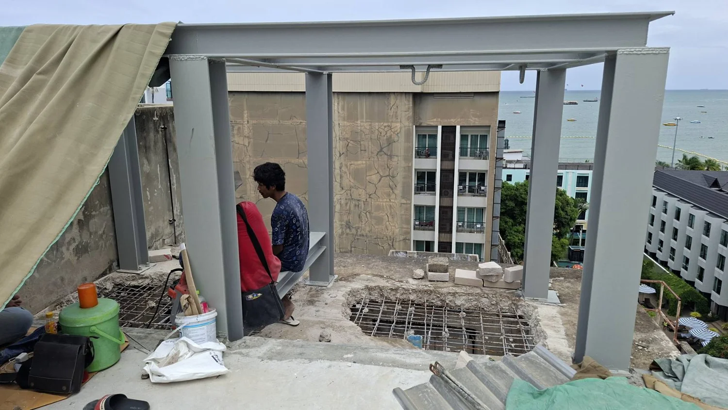 Preparing the structure around the lift area